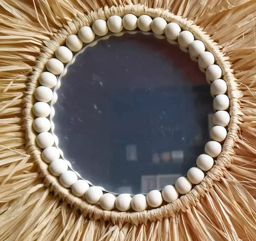 Raffia wall mirror decor